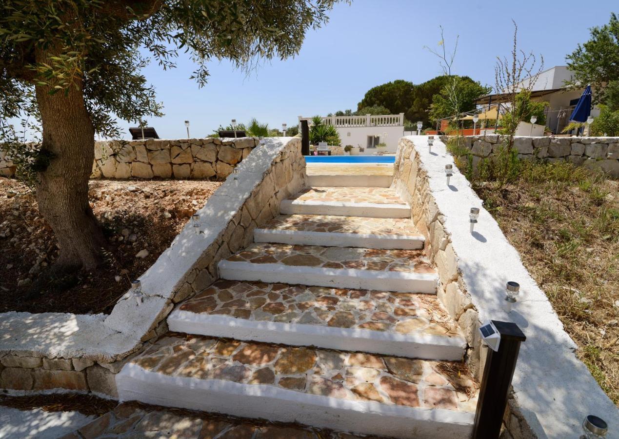 Trullo Vista Hotel Остуни Екстериор снимка